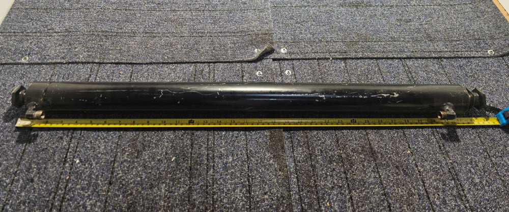 T3W3622-1813 Hydraulic Welded Cylinder 2.16"OD x 34"Retracted Length x .70" Rod