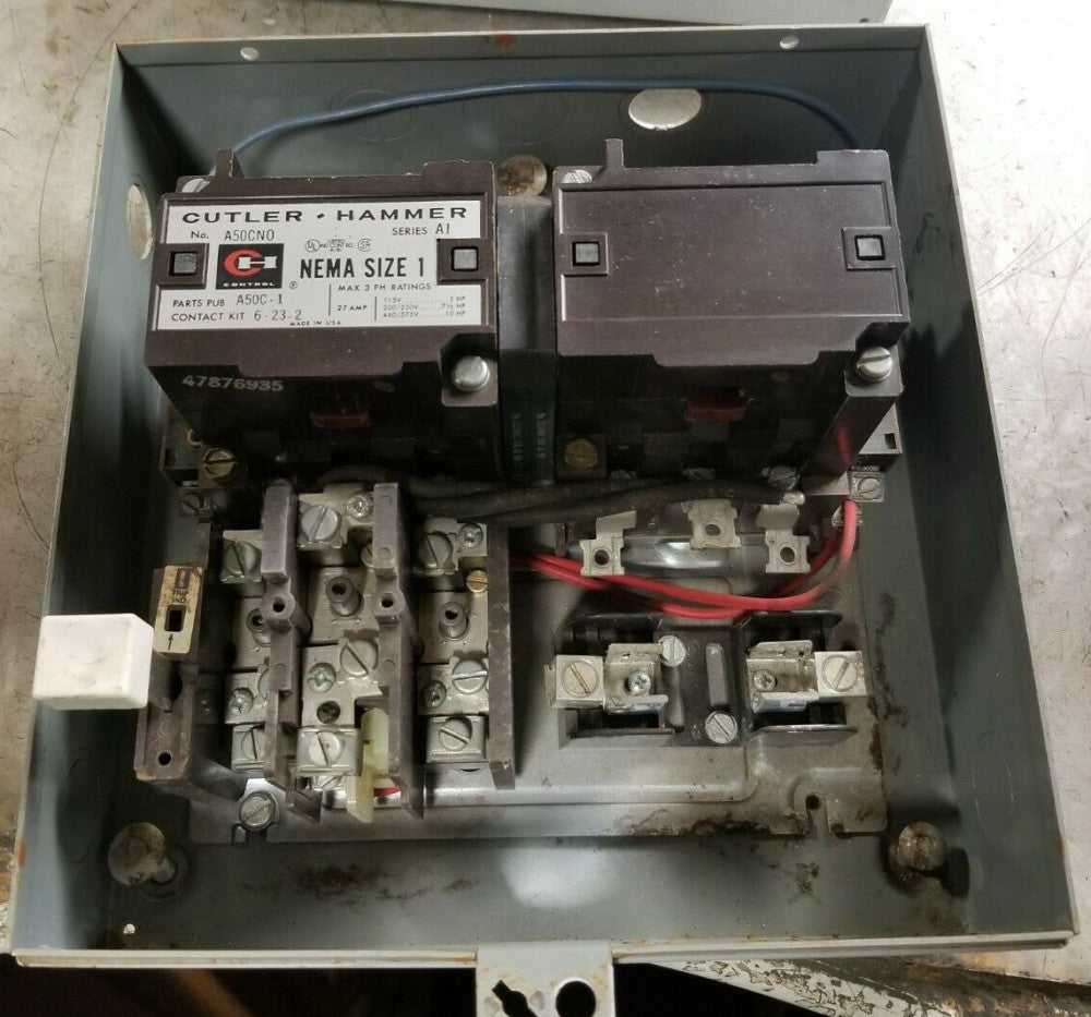CUTLER HAMMER SIZE 1 REVERSING MOTOR STARTER 120 VAC COIL 600 VAC 10 HP A50CN0