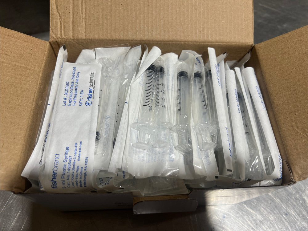 NOS Surplus Fisher Brand Cat No 14955457 3ml Plastic Syringe 100PK. Exp 20240506