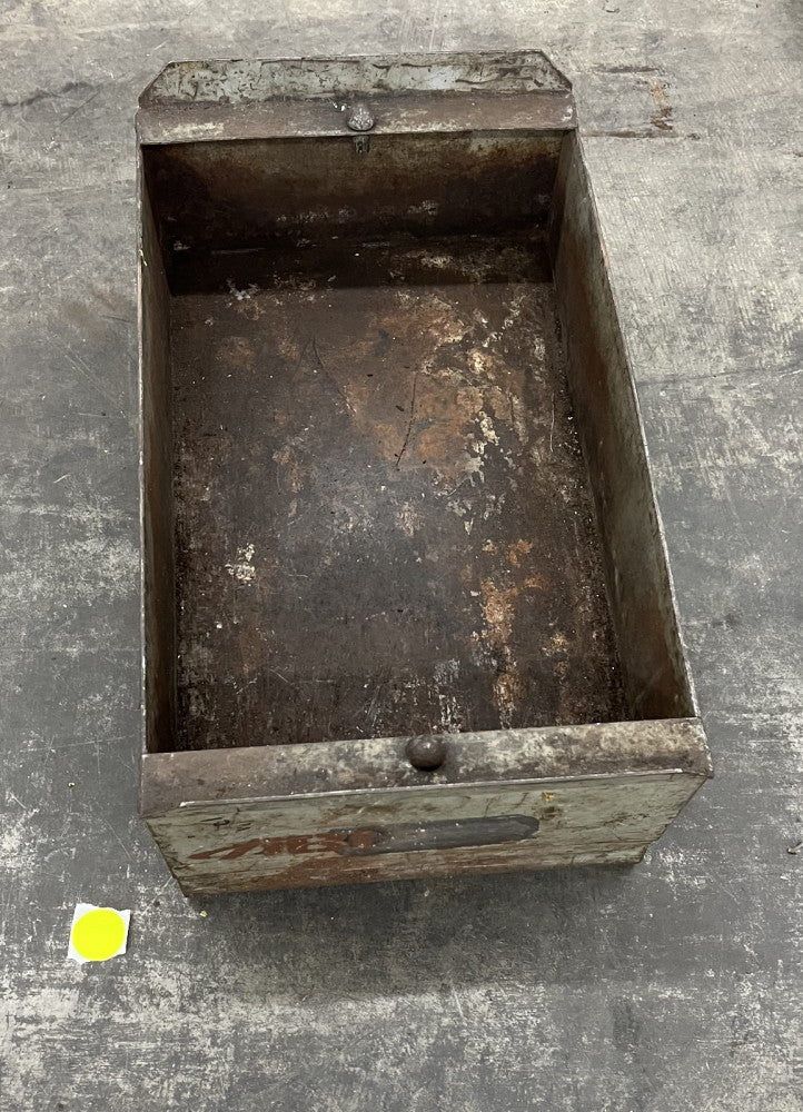STEEL CHIP BIN ID LENGTH 18" WIDTH 30" HEIGHT 8"