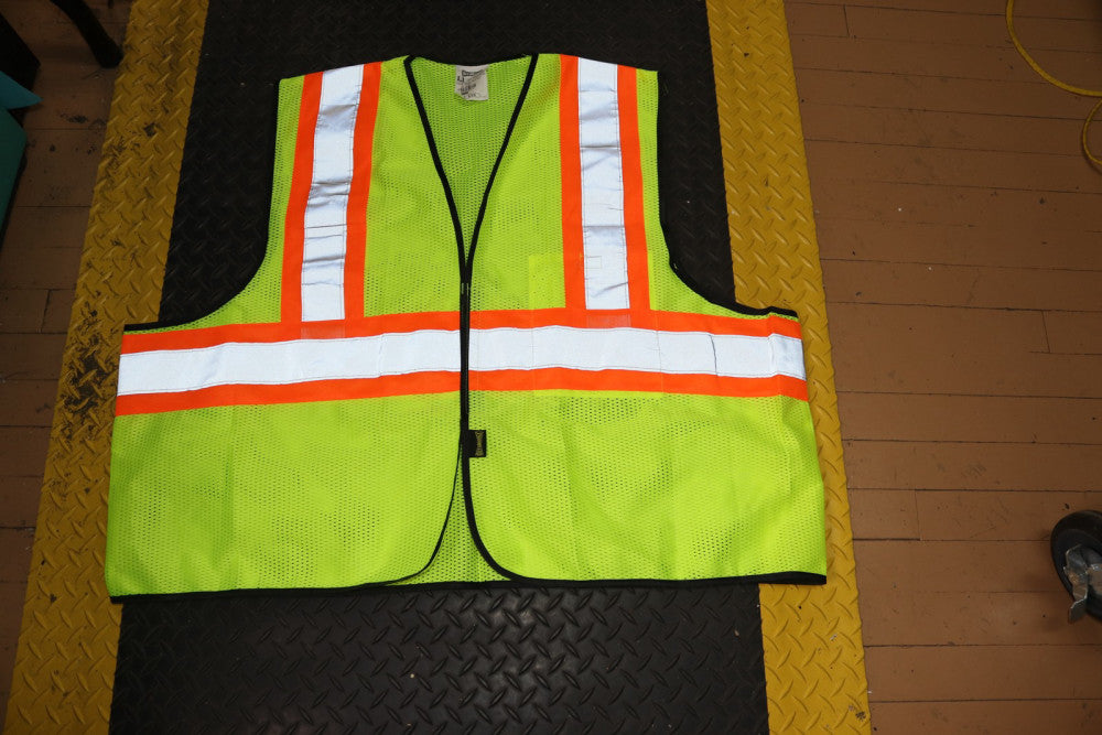 OccuNomix Class 2 Mesh Safety Vest Type R Green 4/5X