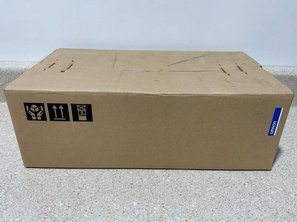Omron Servo Motor R88M-G1K530T-B NEW