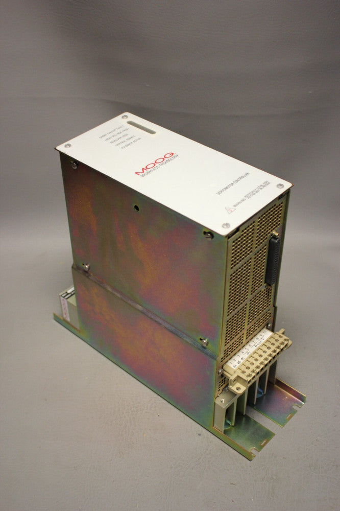 MOOG SERVO MOTOR CONTROLLER 151D427A-1