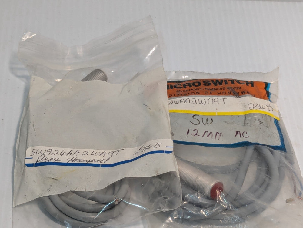Honeywell Microswitch 926AA2WA9T proximity sensor, used