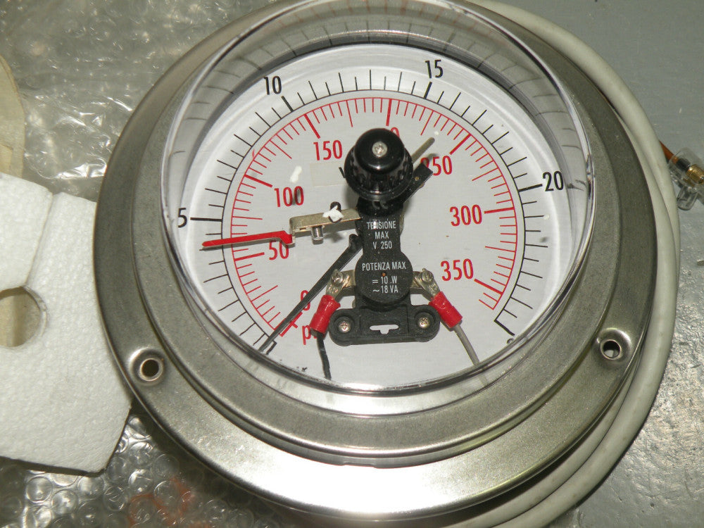 Valcom Pressure Gauge / Transmiter 0 to 350 psi 5-1/2" Display MANK03G2M02M7