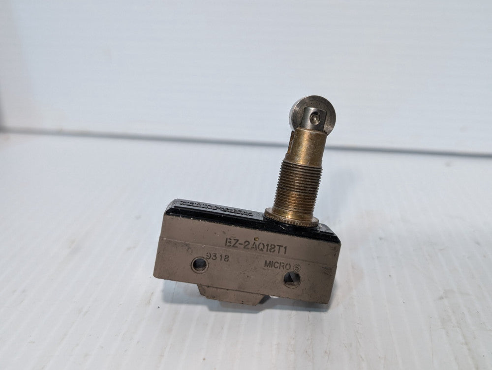 Honeywell BZ-2AQ18T1 Micro Switch Roller Limit Switch