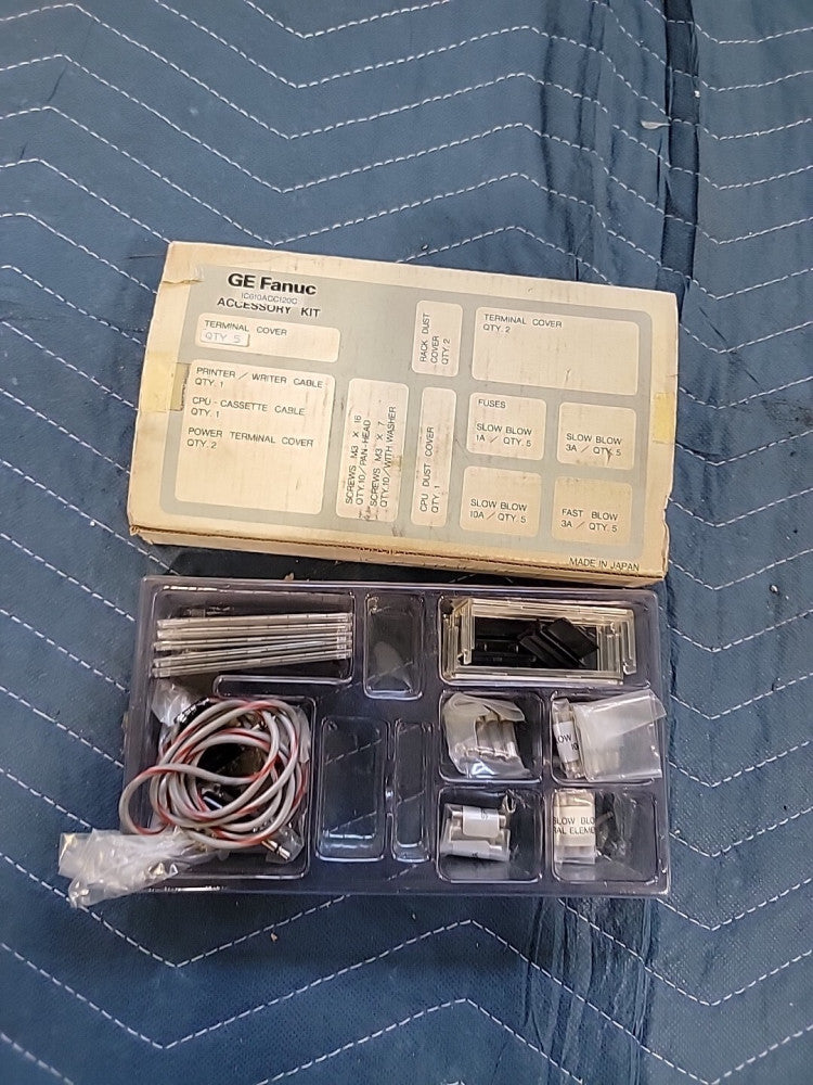 GE FANUC IC610ACC120C ACCESSORY KIT *NEW IN BOX* INCOMPLETE