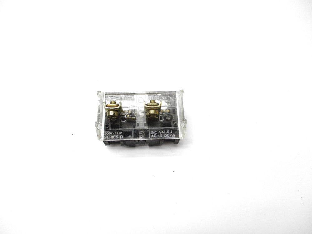 ALLEN BRADLEY 800T-XD2 SER. D 600VAC NSNP