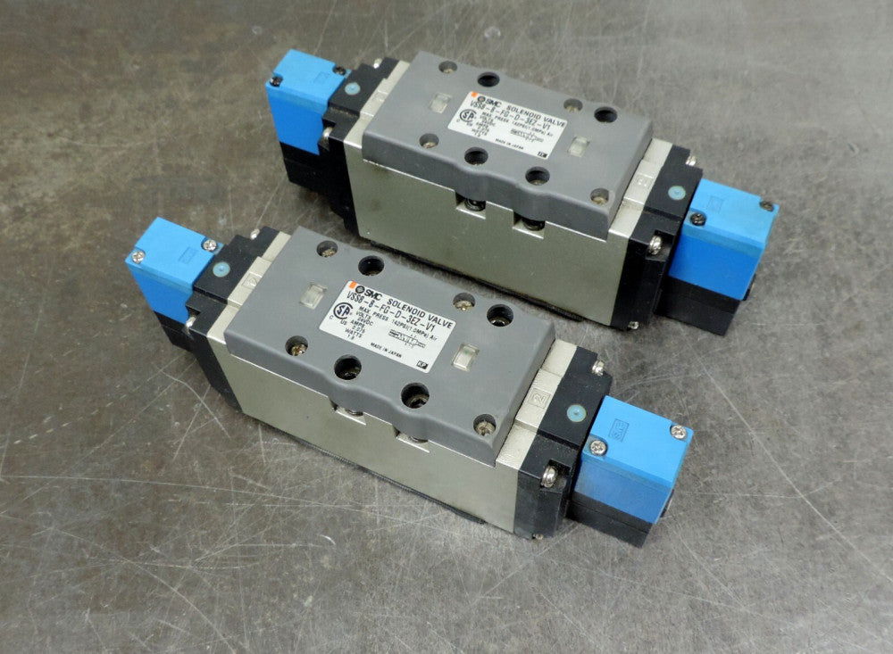 SMC VSS8-8-FG-D-3EZ-V1 Solenoid Valve 142 PSI 24 VDC Lot of Two (2)