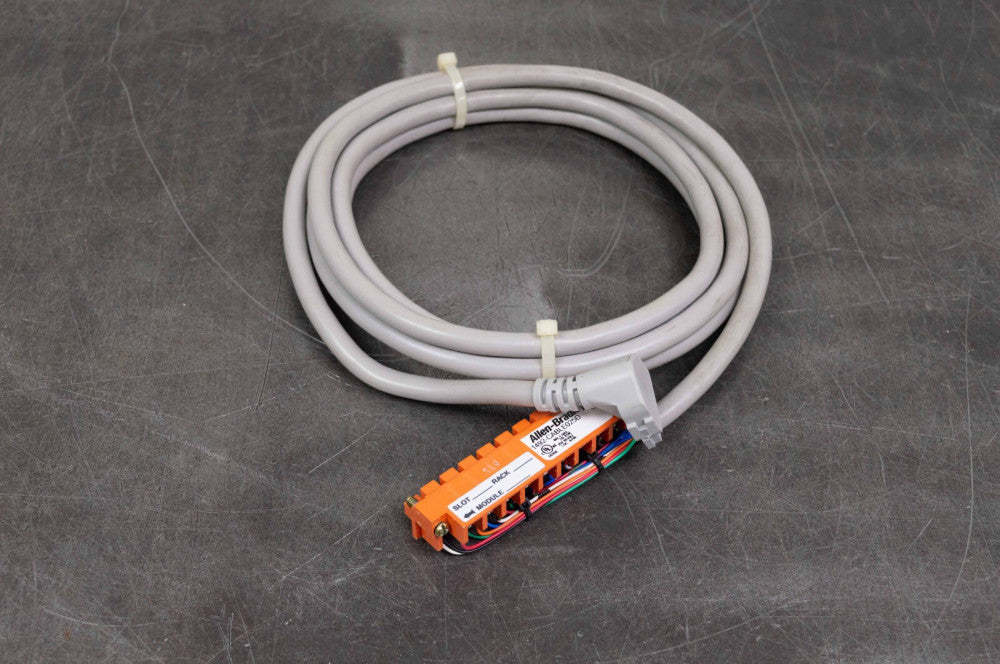 Allen Bradley AB 1492-CABLE025D SER C Interface Wiring Cable 2.5M
