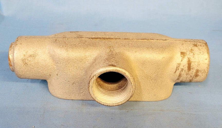 O-Z GEDNEY CONDUIT BODY T37 FORM 7 1" HUB 15 CU IN.