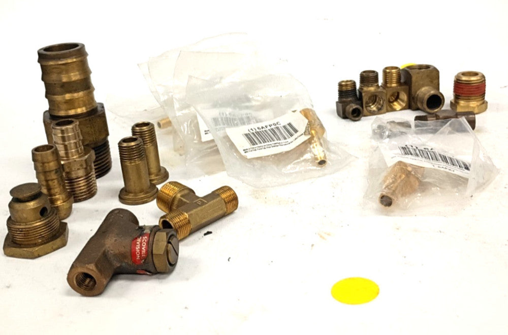 ASSORTED LOT OF 20 BRASS BARBED HOSE FITTINGS, TEE FLARES, SPACERS, COMPRESSION