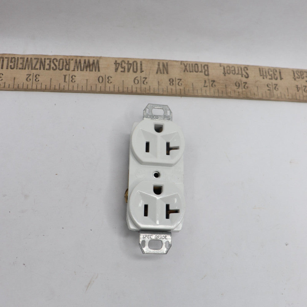 Duplex Receptacle Isolated Ground 125 V 20 A