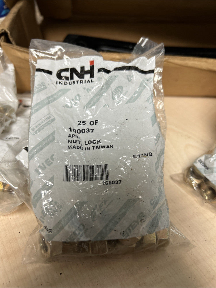 New Holland (CNH) Carriage Bolt Part #100037 (25/LOT)