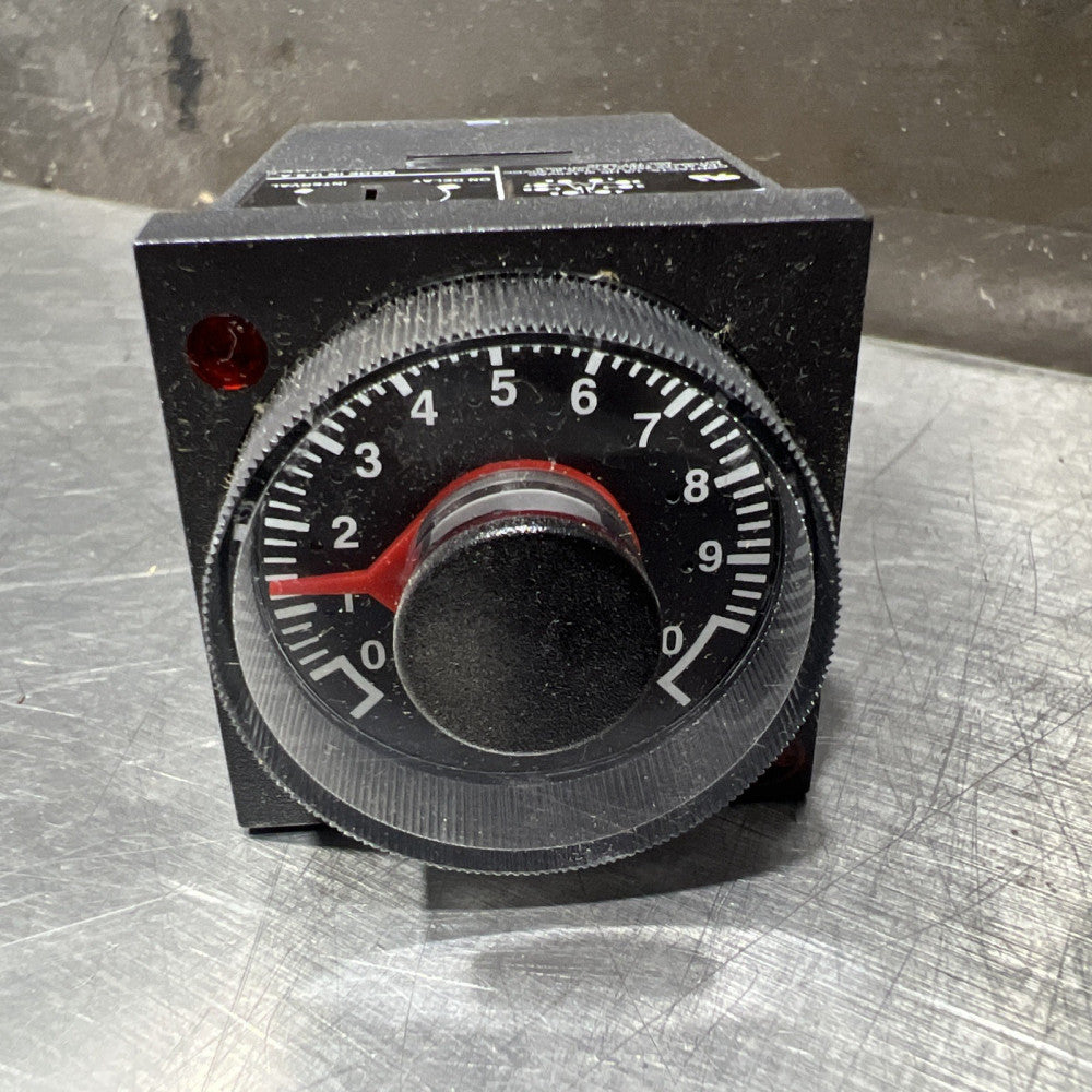 ATC DIVERSIFIED ELECTRONICS 405C-100-F-2-X 1/16 DIN Timer 1 or 10 sec/min/hr