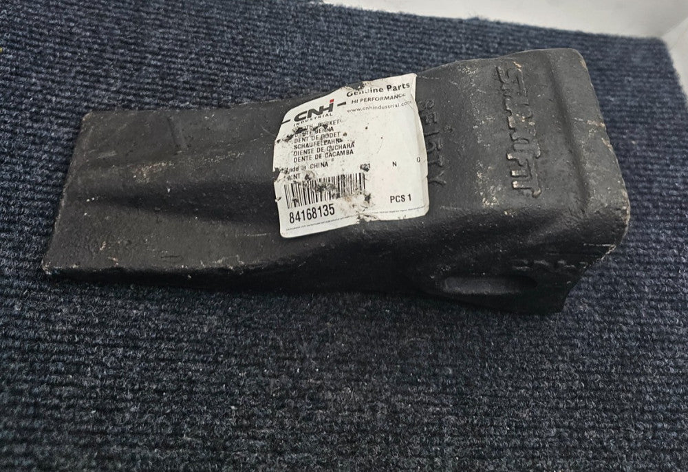 CNH Indutrial 84168135 Bucket Tooth Fits W170C W190C W230C