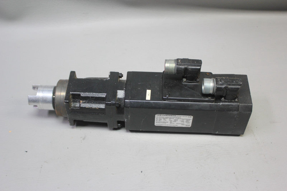 SEW EURODRIVE SERVO MOTOR P/N: PSKF221 DS56L/B/TF/RH1M/SB10