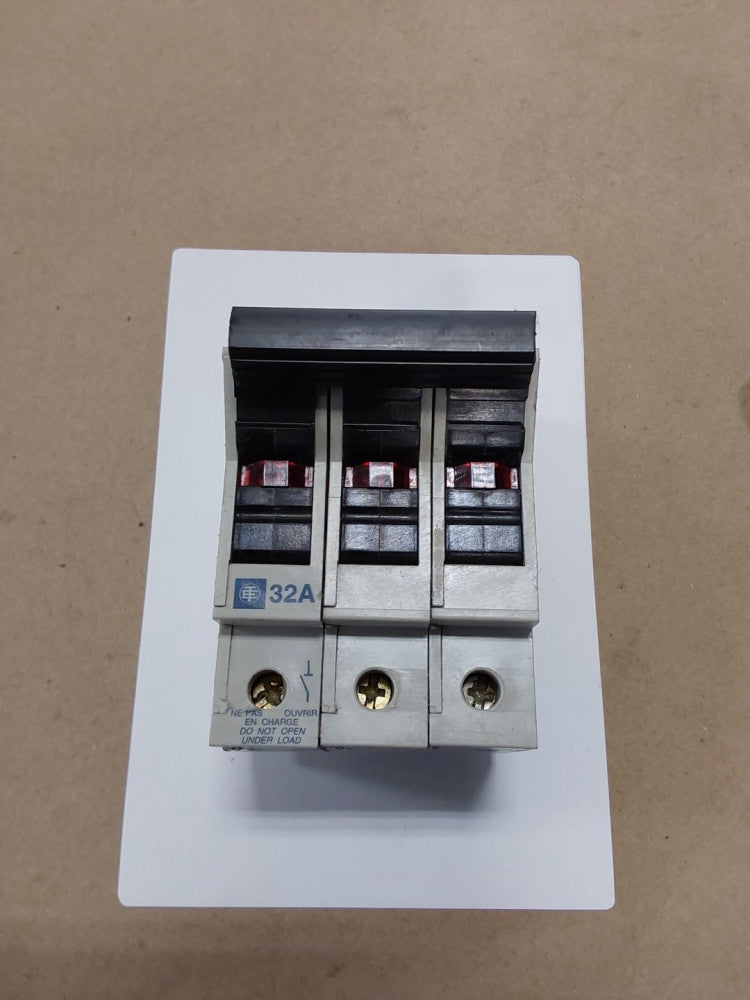 TELEMECANIQUE 32A GK1-DF Fuse Holder