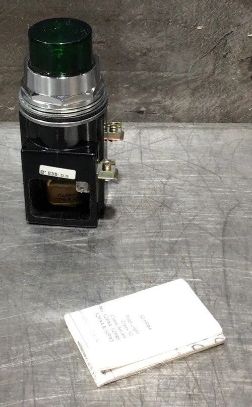 New Siemens Furnas 52PA4G3 Oil Tight Pilot Green Light Transformer Type 120 VAC
