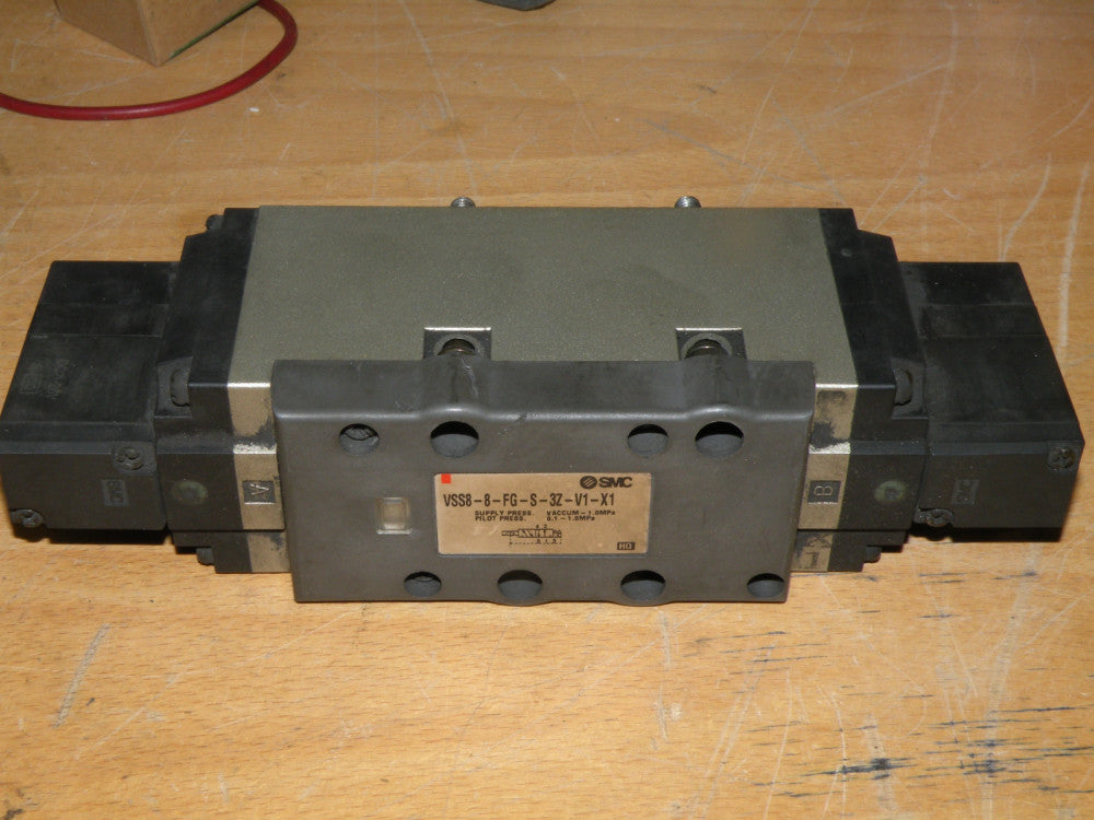 SMC Valve VSS8-8-FG-S-3Z-V1-X1 With 2 DC21-26V