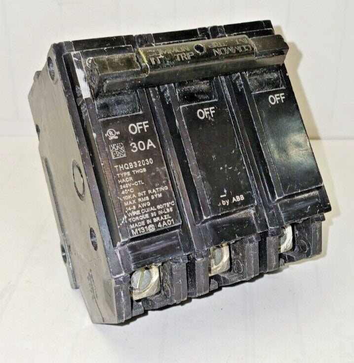 GENERAL ELECTRIC THQB32030 30 AMP CIRCUIT BREAKER 3 POLE 240 VAC BOLT ON