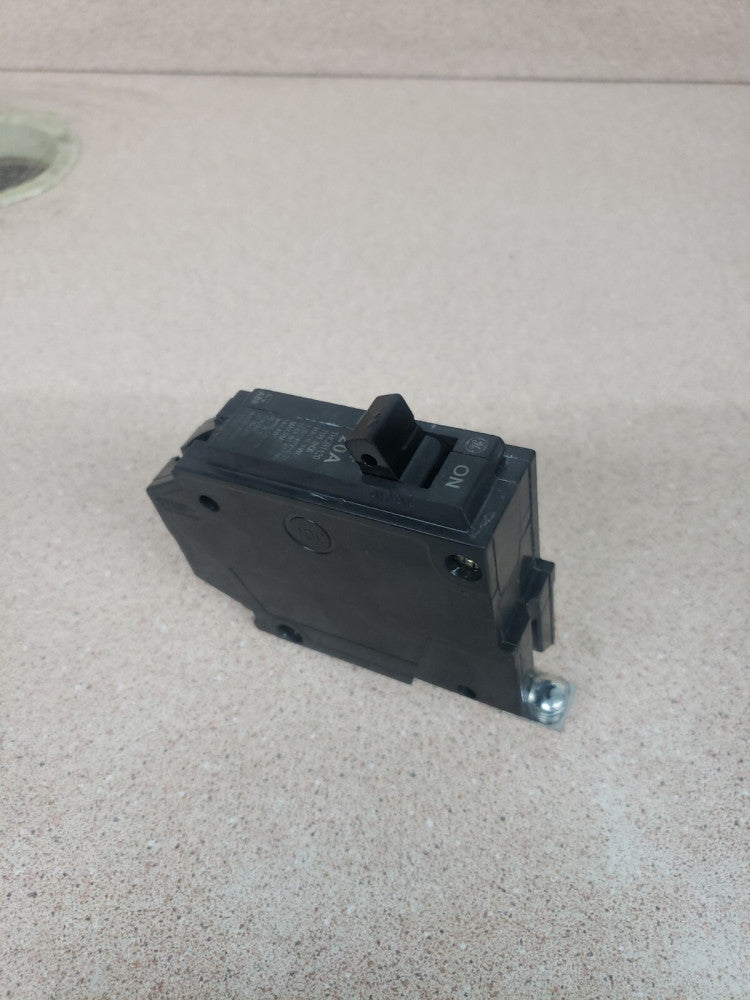 GE THQB1120 Bolt-On Mount Miniature Circuit Breaker - 1 POLE 20 AMP 120/240V NNT