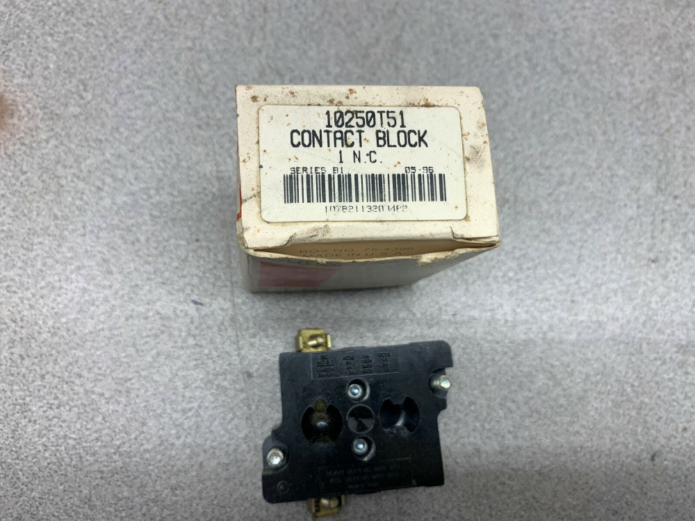 NEW IN BOX EATON CONTACT BLOCK 10250T51