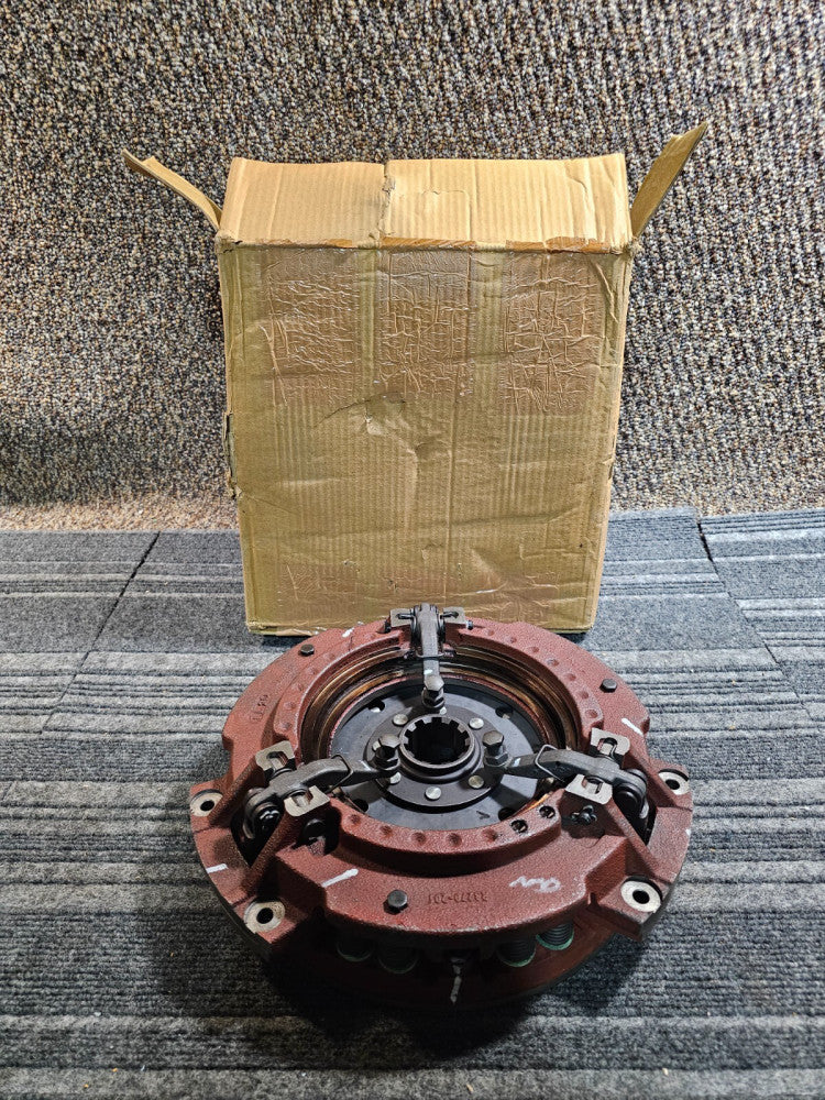 Atlantic Quality Parts 1212-1500 Pressure Plate Replaces Massey Ferguson M526666