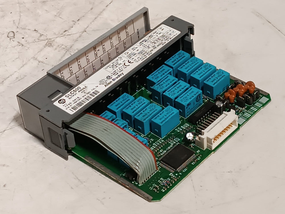 Allen-Bradley 1746-OW16 (Series C) SLC 500 PLC Output Module, 1746OW16