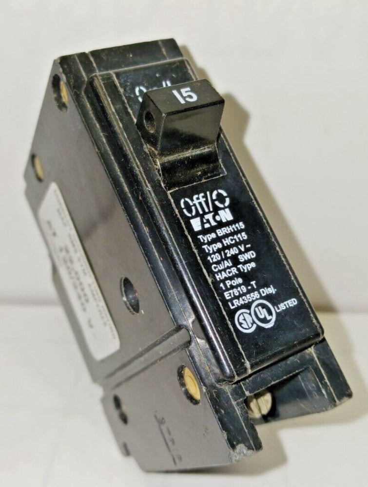 NEW EATON 15 AMP CIRCUIT BREAKER SINGLE POLE 120/240 VAC PLUG IN BRH115