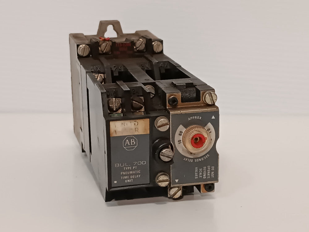 Allen-Bradley 700-PT Pneumatic Time Delay Unit with 700-P400A1 Control Relay