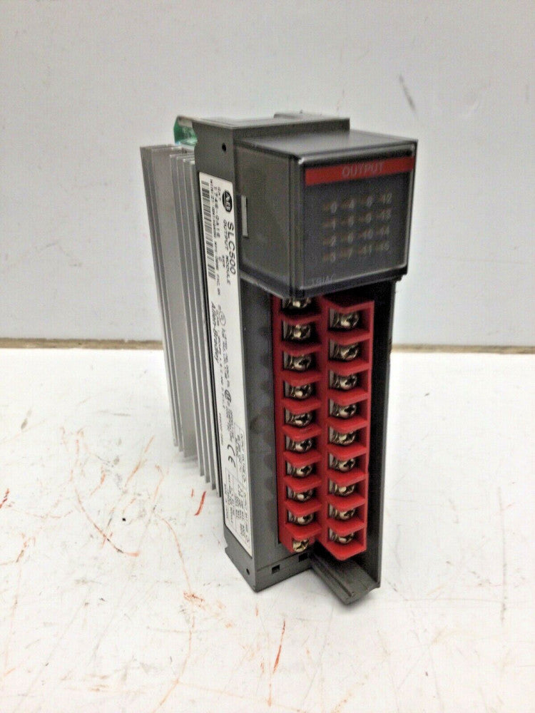 Allen-Bradley 1746-OA16 SLC 500 PLC Output Module Series C