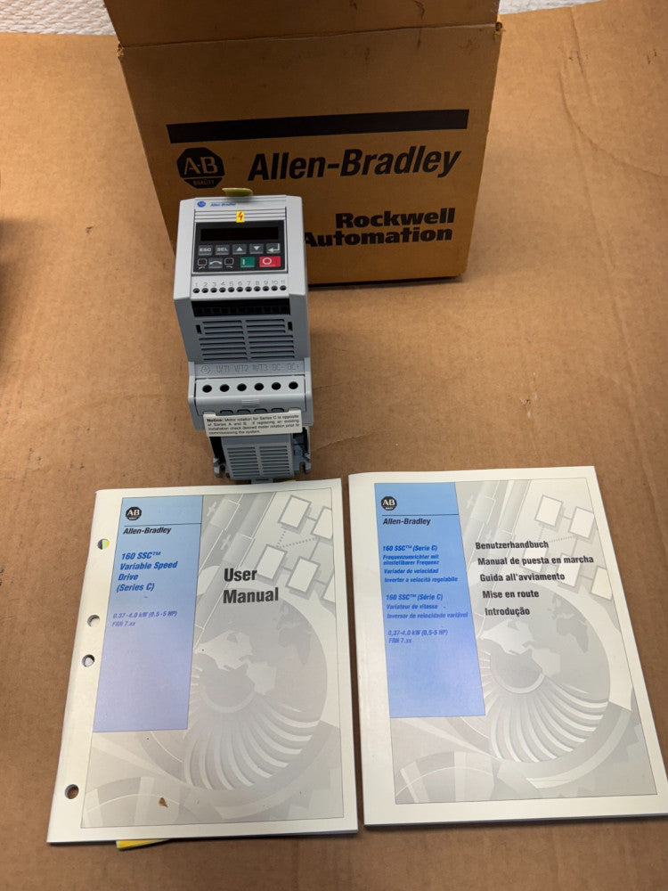 NEW IN BOX ALLEN-BRADLEY 1HP VFD DRIVE 160-BA03NSF1P1 SERIES C