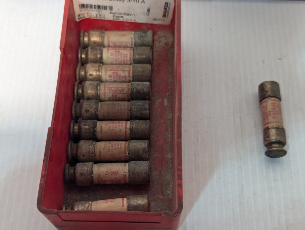 Lot of 10 Shawmut TR 3/10R Time Delay Midget Fuse, 3/10 Amp, 250V, 2" Length