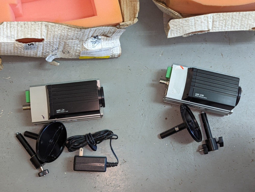(2) Axis 230 0177-011-01 MPEG-2 Network Security Surveillance Camera READ