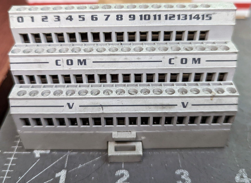 Allen-Bradley 1794-TB3 SER A REV D01 Terminal Base Flex I/O Module 96145473[A3B3