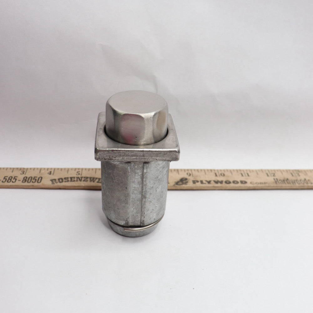 Component Hardware Group Foot 16 Ga 2"