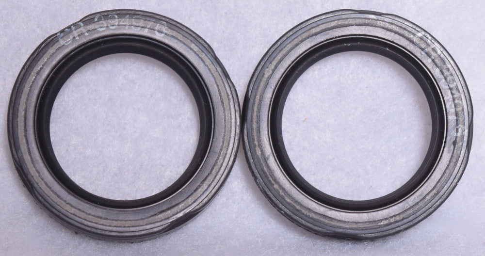 2 Count CR Chicago Rawhide Oil Seals 994976