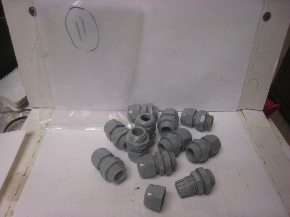 NEW LOT OF 11 HEYCO 3231 Liquid Tight Cord/Cable Grip Strain Relief 1/2" NPT