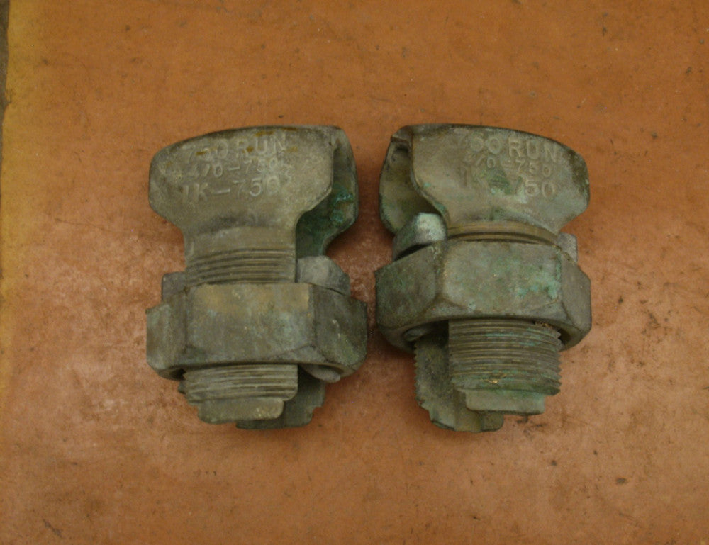 G8 - ILSCO BRASS SPLIT BOLT CONNECTOR IK-750 4/10-750 LOT OF 2, Unused