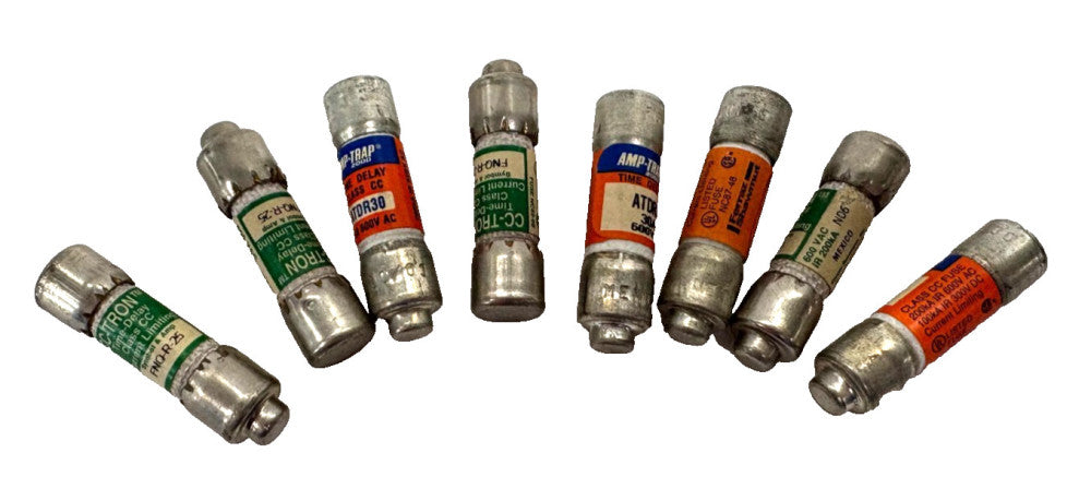 ASSORTMENT OF TIME DELAY FUSES, LOT OF 8, RANGE FROM 5A-30AMP