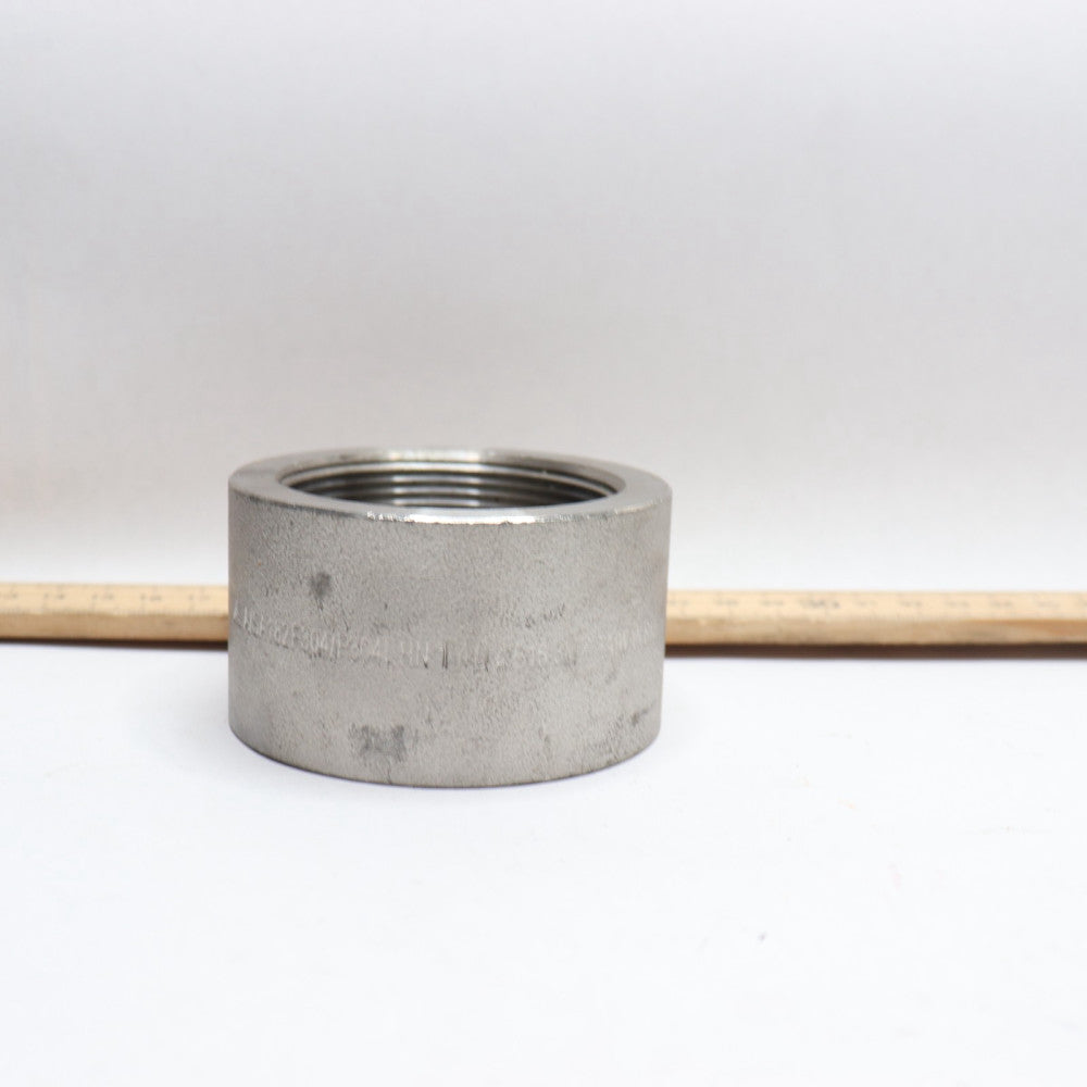 Half Coupling Threaded Forged Steel 3M 2-1/4"