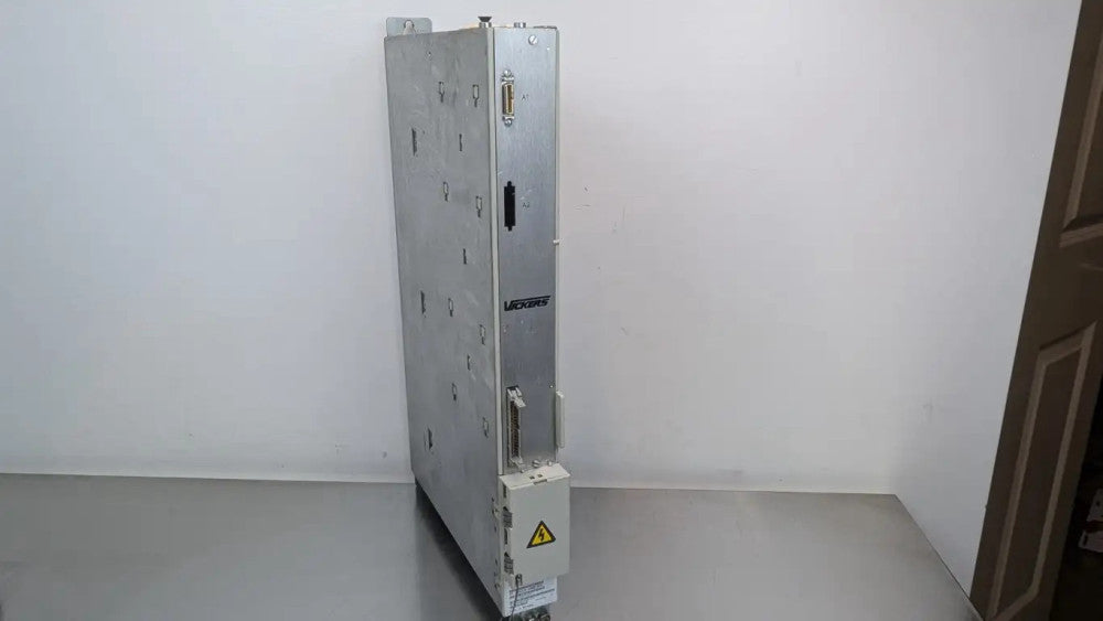 Siemens 6SN1123-1AA00-0CA1 Power Module LT-Modul INT 50A Vickers Ver A