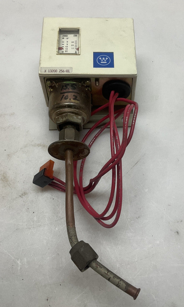 Fanal FF113-S1 BAA-25601 Pressure Control Gauge 300v AC Single Phase