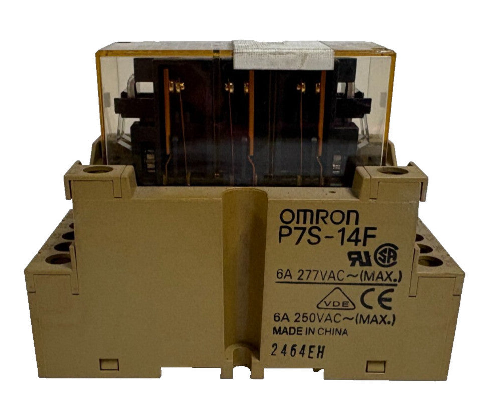 OMRON CUBE RELAY G7S-4A2B, W/ BASE P7S-14F