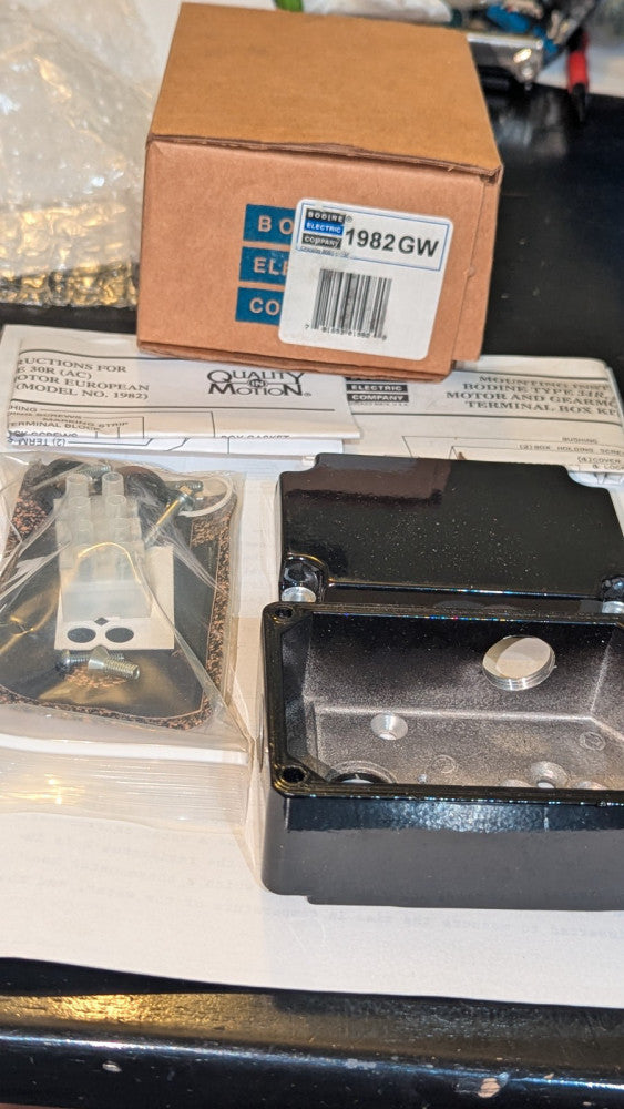 (1) Die cast metric terminal box w terminal block for 30R motors and gearmotors