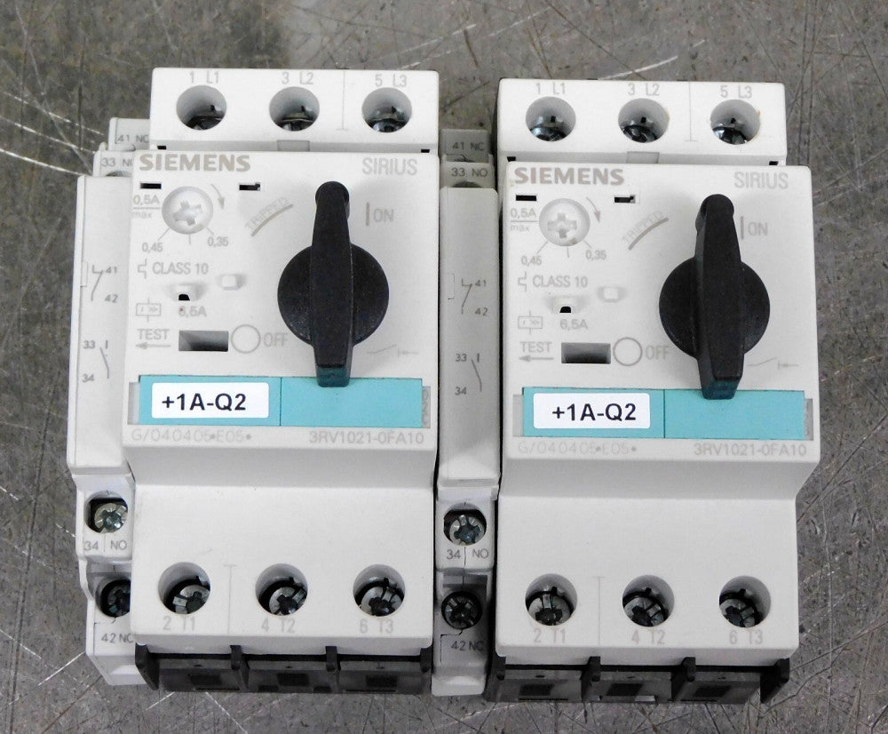 Siemens 3RV1021-0FA10 3 Pole Motor Controller Circuit Breaker 600V .5A Lot of 2