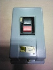 SQUARE D 30072-311-41 ENCLOSURE WITH 2510MCG3 Magnetic Starter Inside...F104