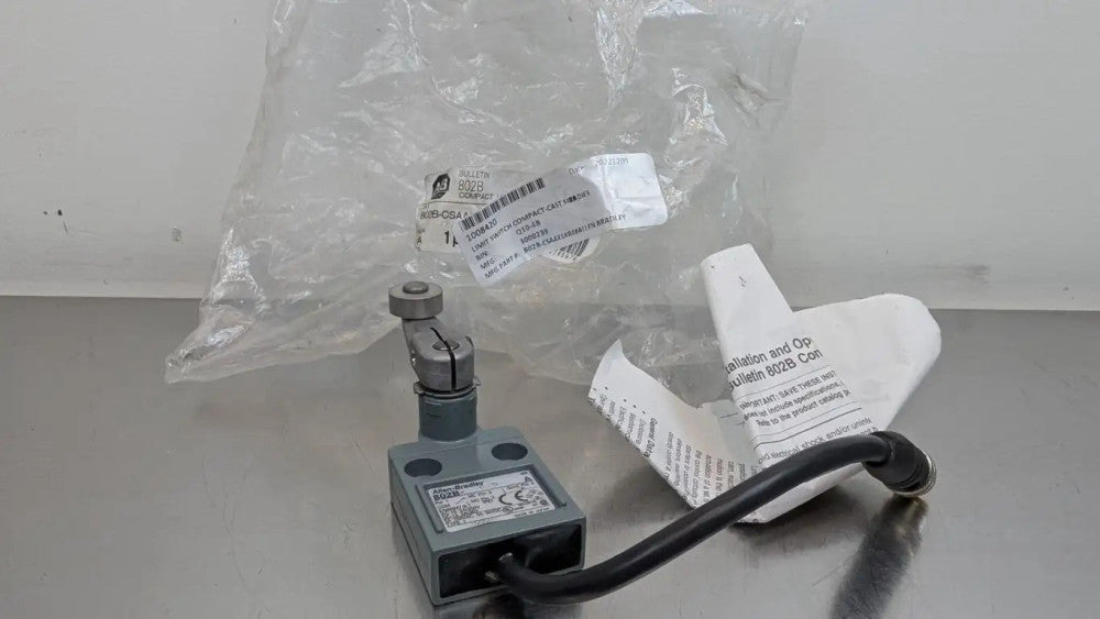 Allen-Bradley 802B-CSAAXSXR4 Compact Limit Switch Ser A 4-Pin 250VAC/30VDC 2A