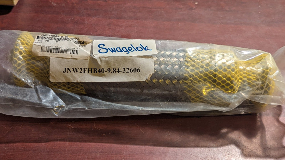 Swagelok Braided Hose KF40 X 9.84" JNW2FHB40 NEW